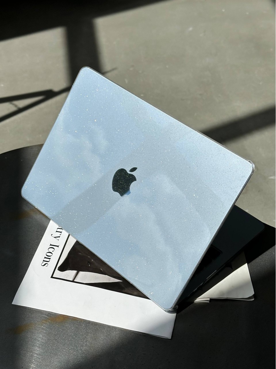 Чохол-накладка HardShell з блискітками на MacBook Neo 13" (2026)