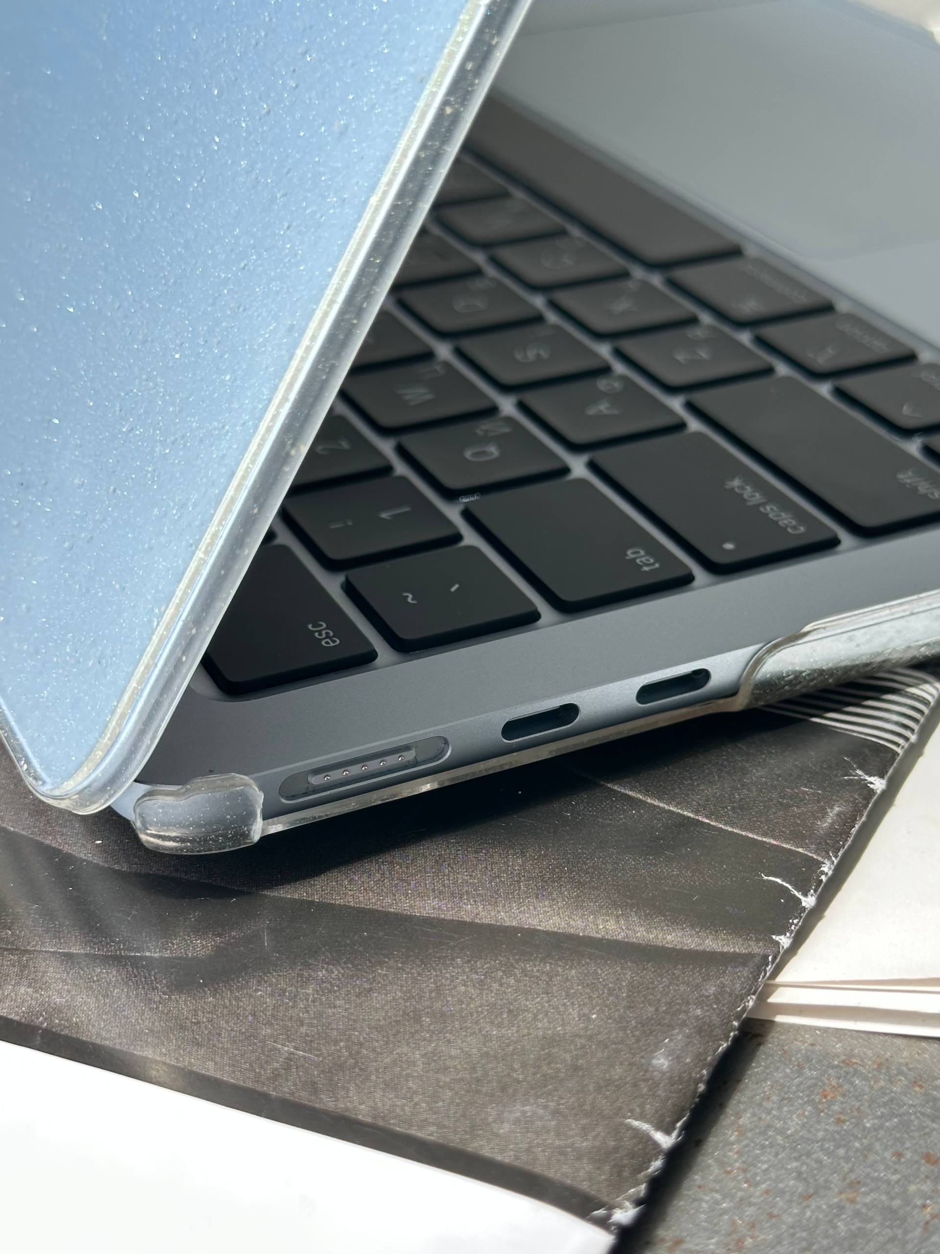 Чохол-накладка HardShell з блискітками на MacBook Pro 13.3