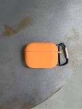 Чохол на AirPods Pro 3 із мікрофіброю та карабіном Papaya (26)