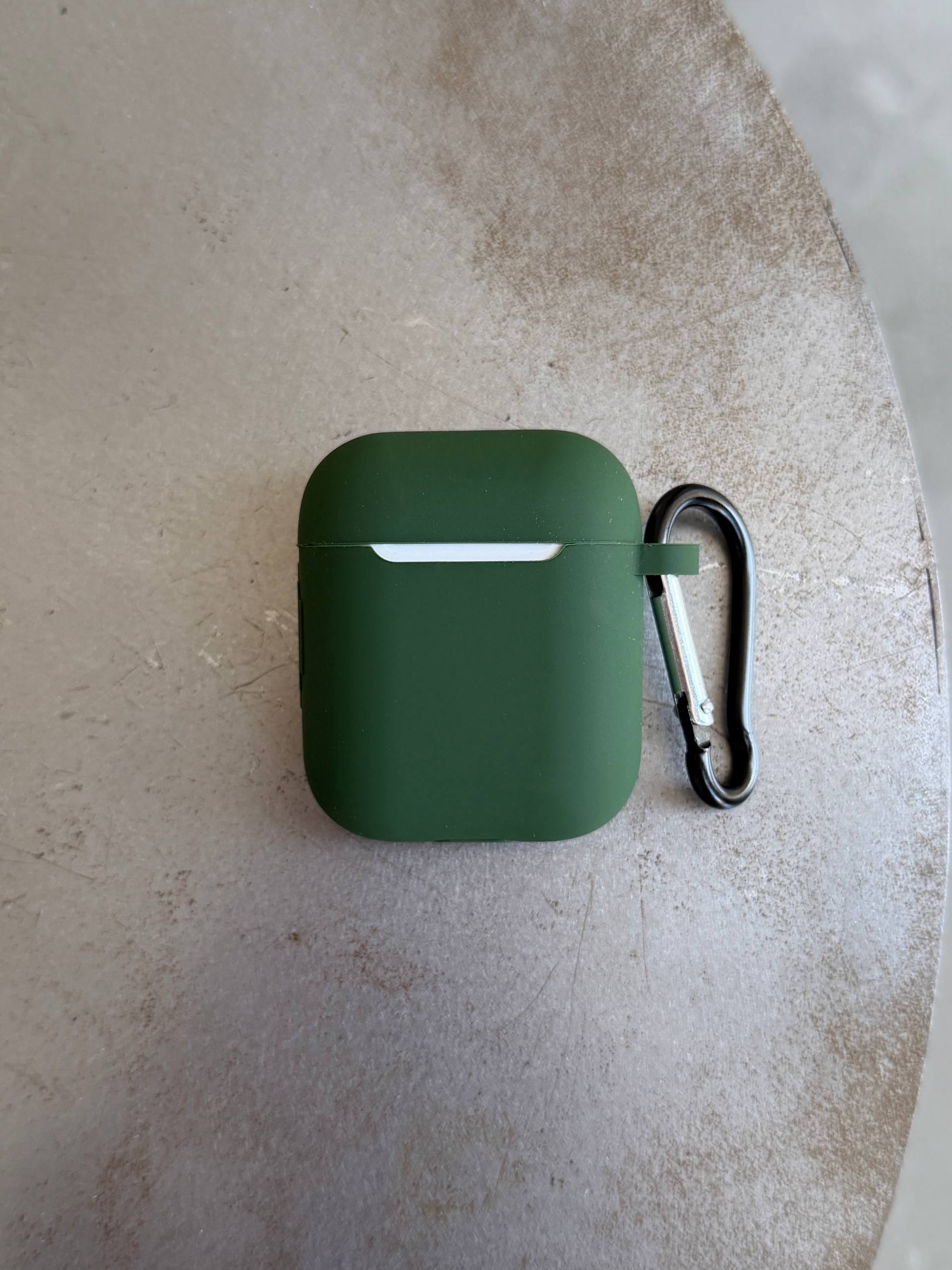 Чехол на AirPods 1 / 2 силиконовый с карабином Pacific Green (18)