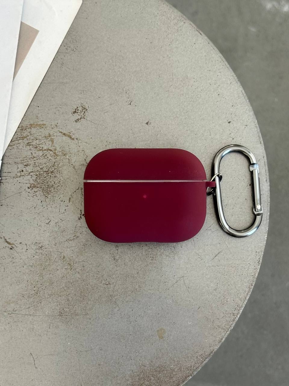 Чохол на AirPods Pro із мікрофіброю та карабіном Plum (22)