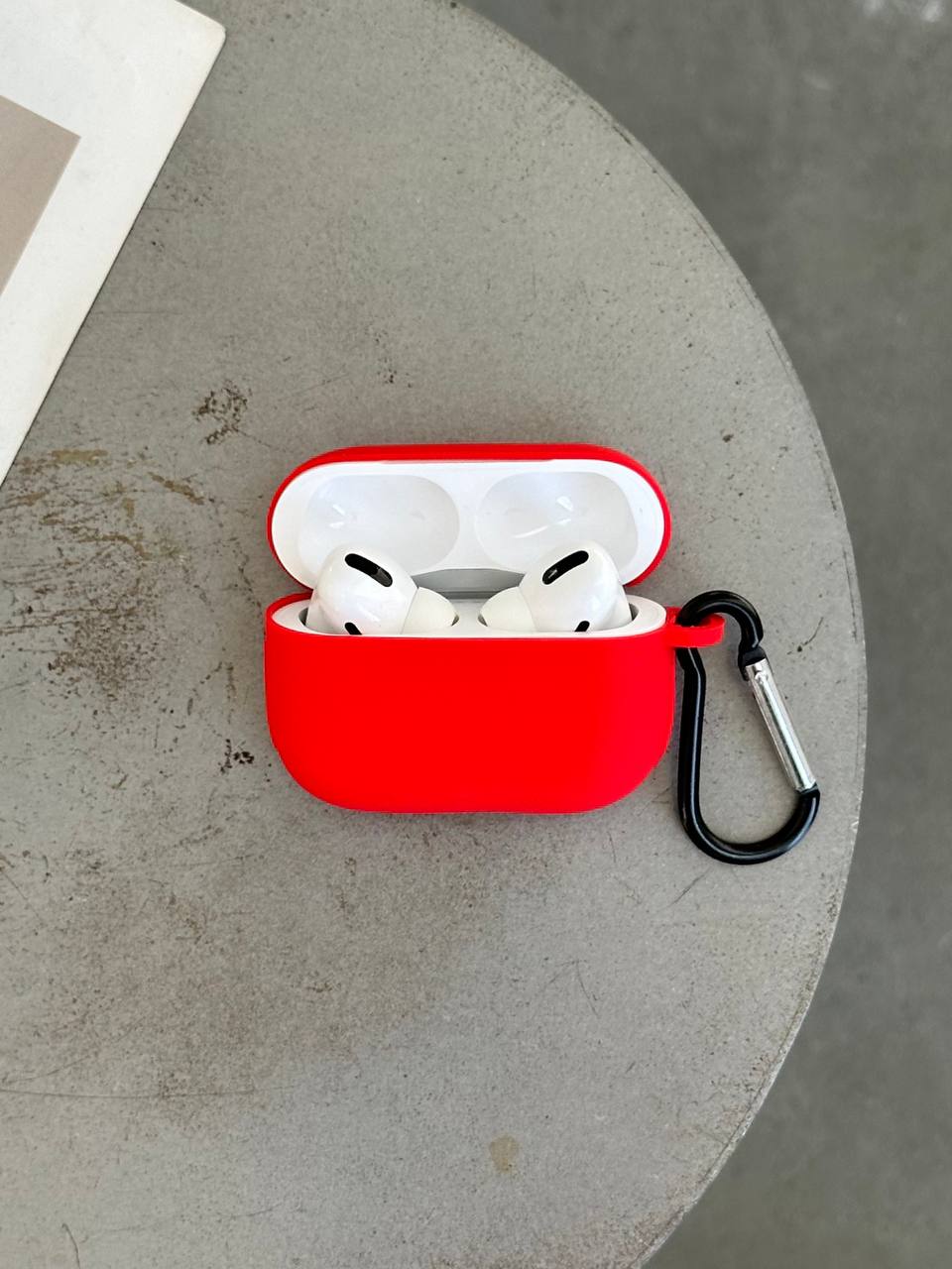 Чохол на AirPods 3 силіконовий із карабіном Red (12)