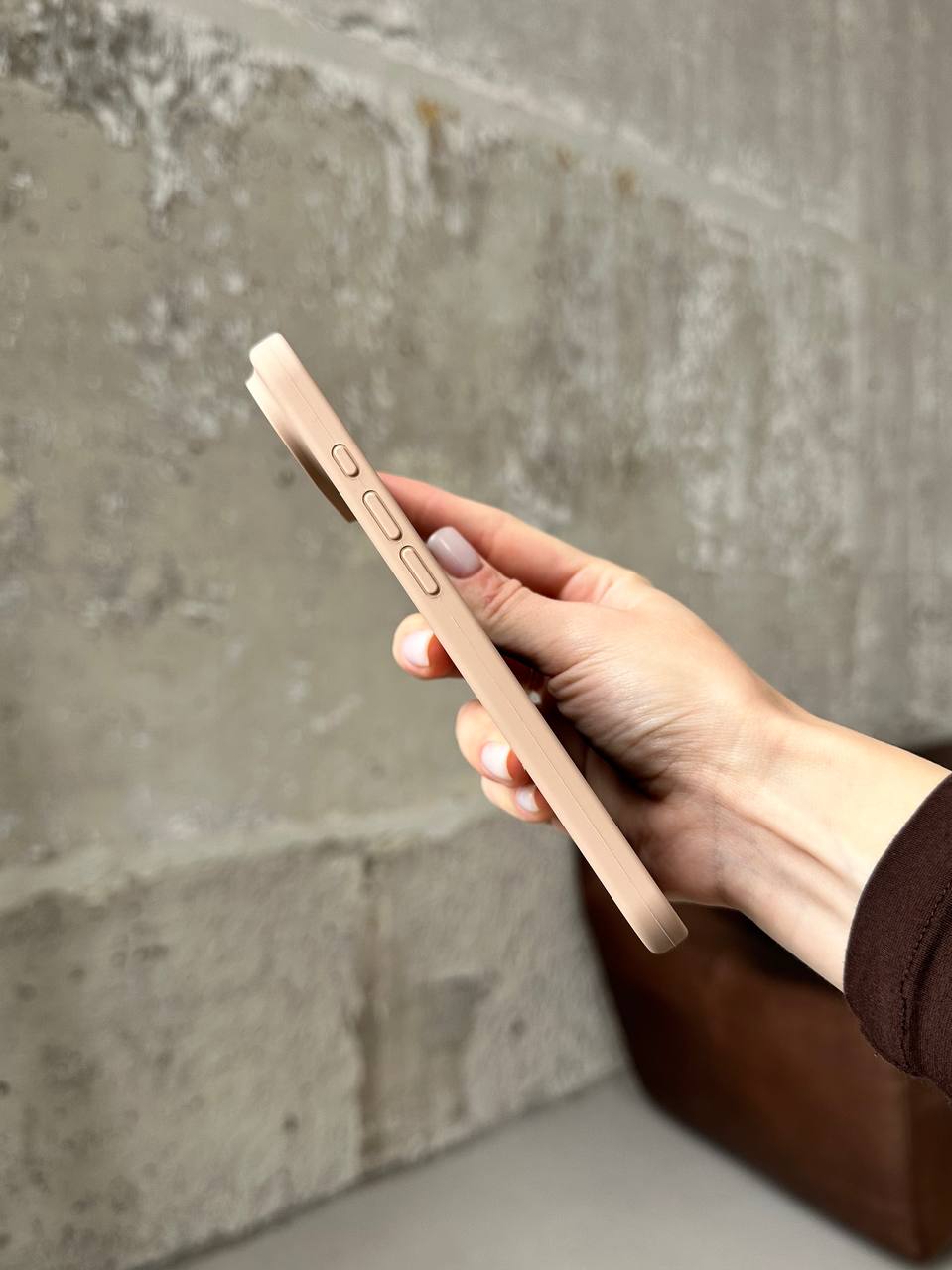 Чехол Silicone case с открытой камерой на iPhone 17 Air Desert (44)