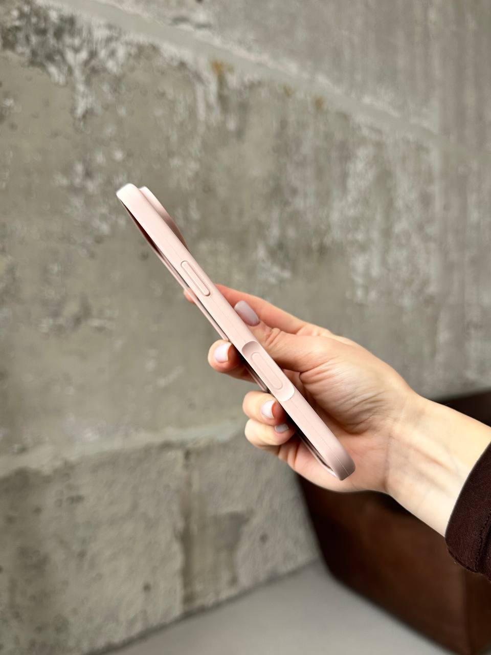 Чехол Silicone case с открытой камерой на iPhone 17 Air Pink Sand (26)