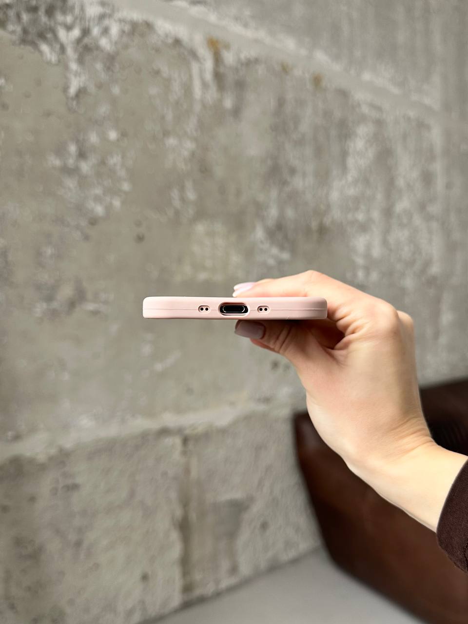 Чехол Silicone case с открытой камерой на iPhone 17 Air Pink Sand (26)