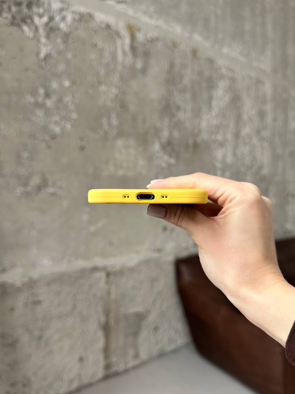 Чехол Silicone case с открытой камерой на iPhone 17 Air Yellow (38)