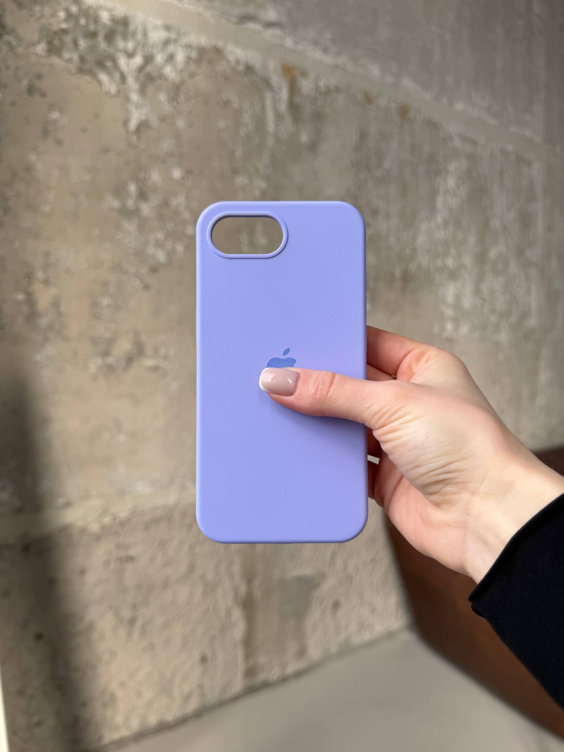 Чехол Silicone case с открытой камерой на iPhone 16e / 17e Elegant Purple (23)