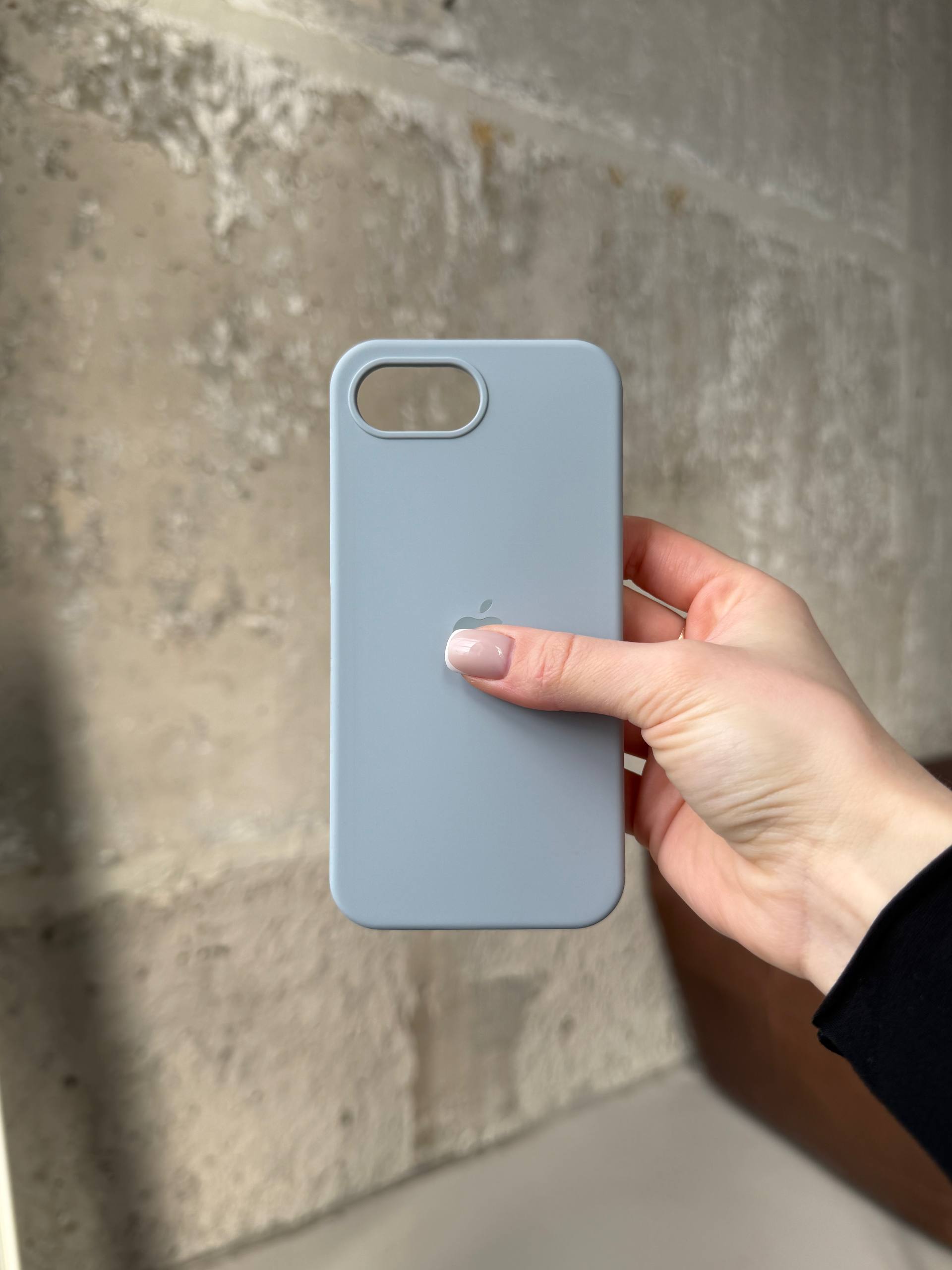 Чехол Silicone case с открытой камерой на iPhone 16e / 17e Mist Blue (19)