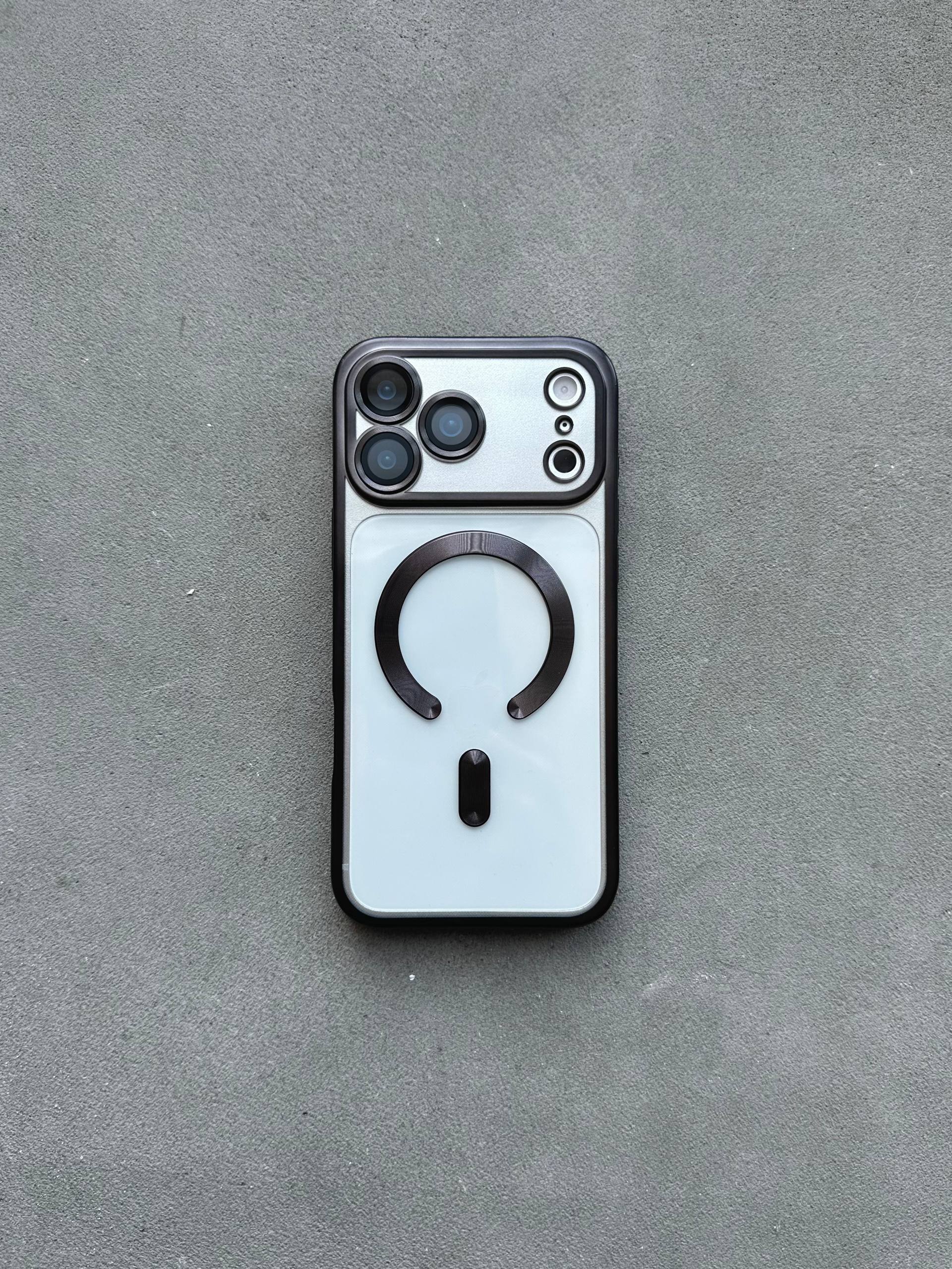 Чехол цветной Shining case с Magsafe на iPhone 17 Pro Black