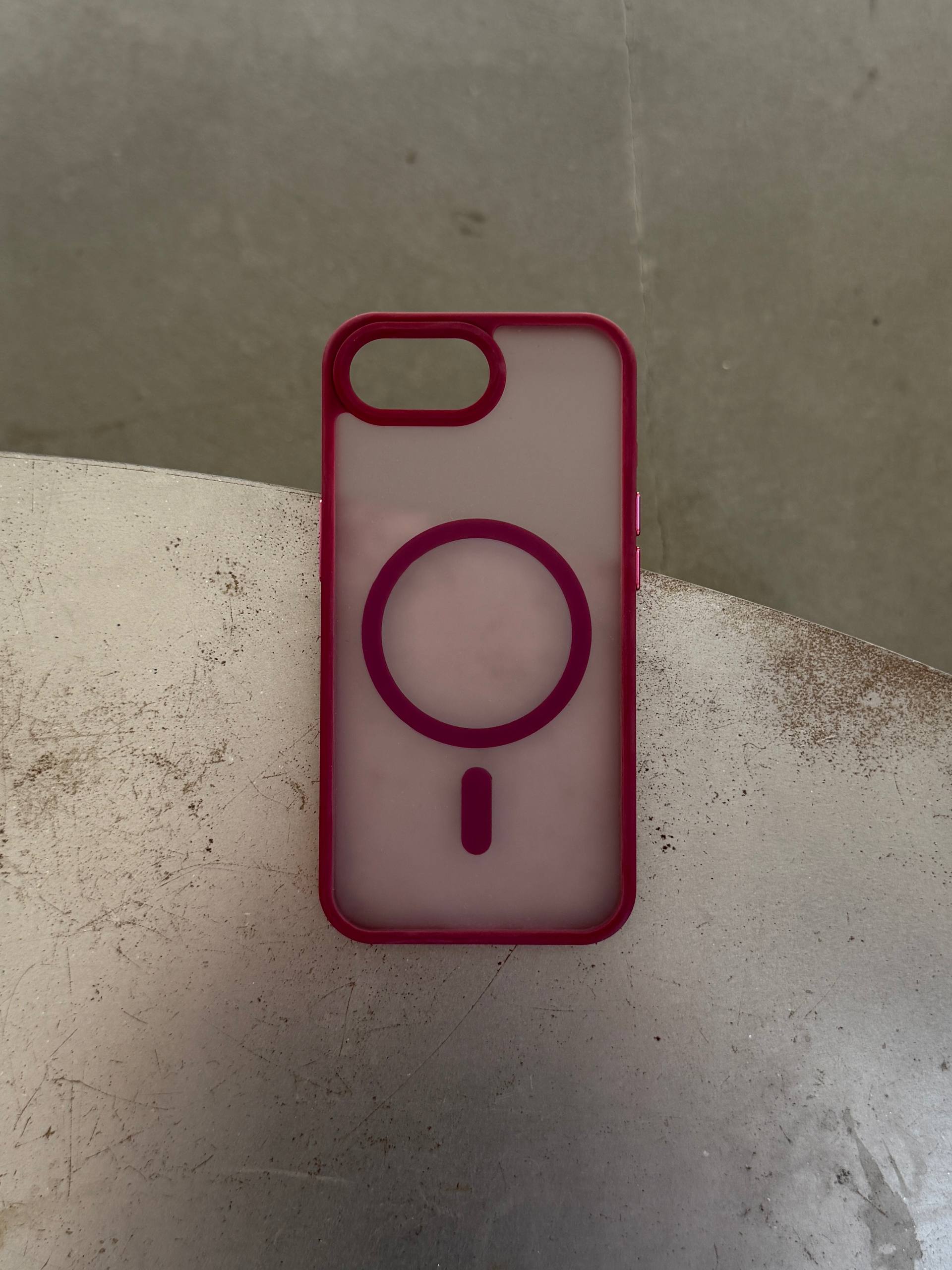 Чехол матовый с Magsafe на iPhone 16e / 17e Wine