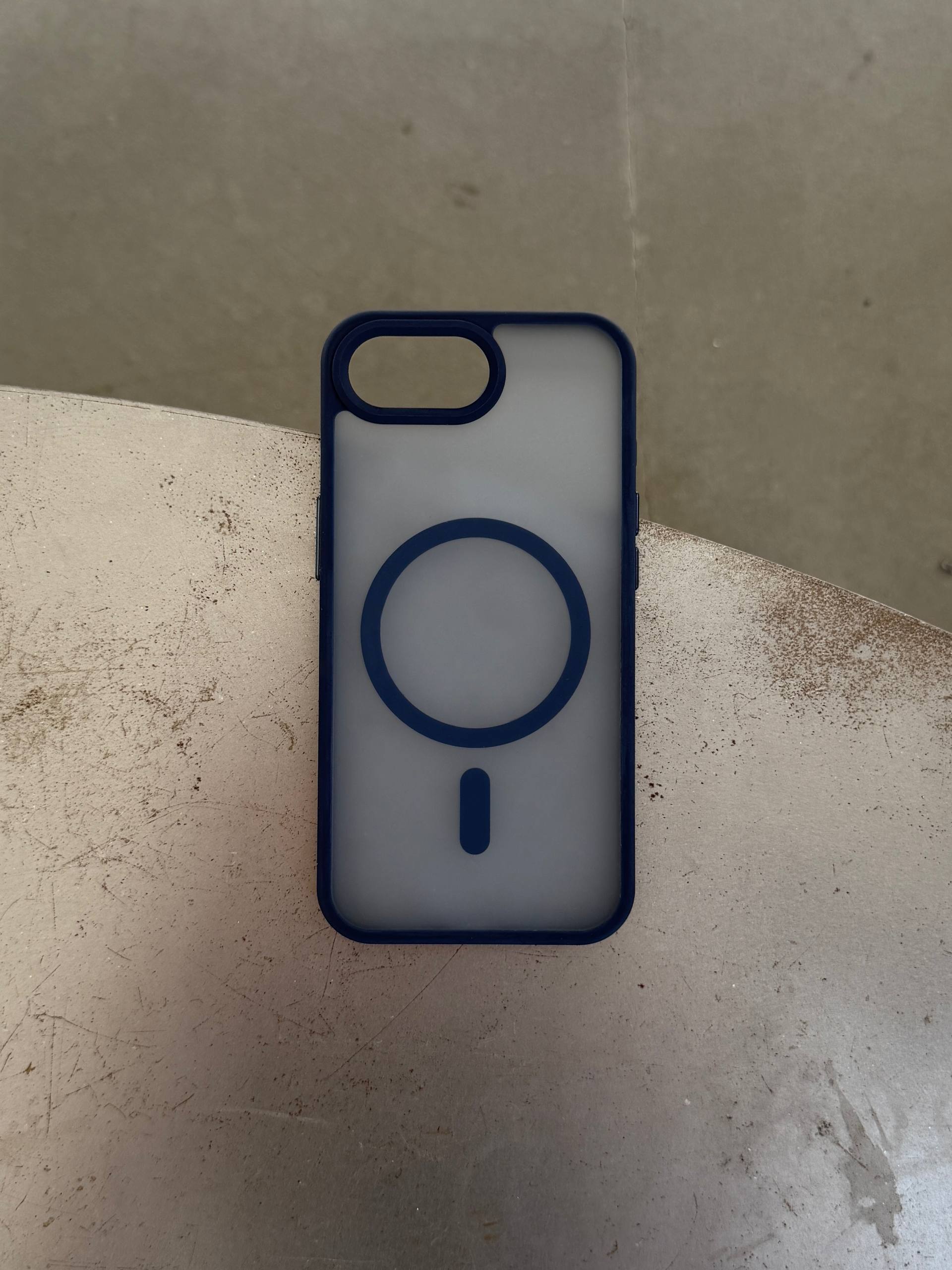 Чехол матовый с Magsafe на iPhone 16e / 17e Dark Blue