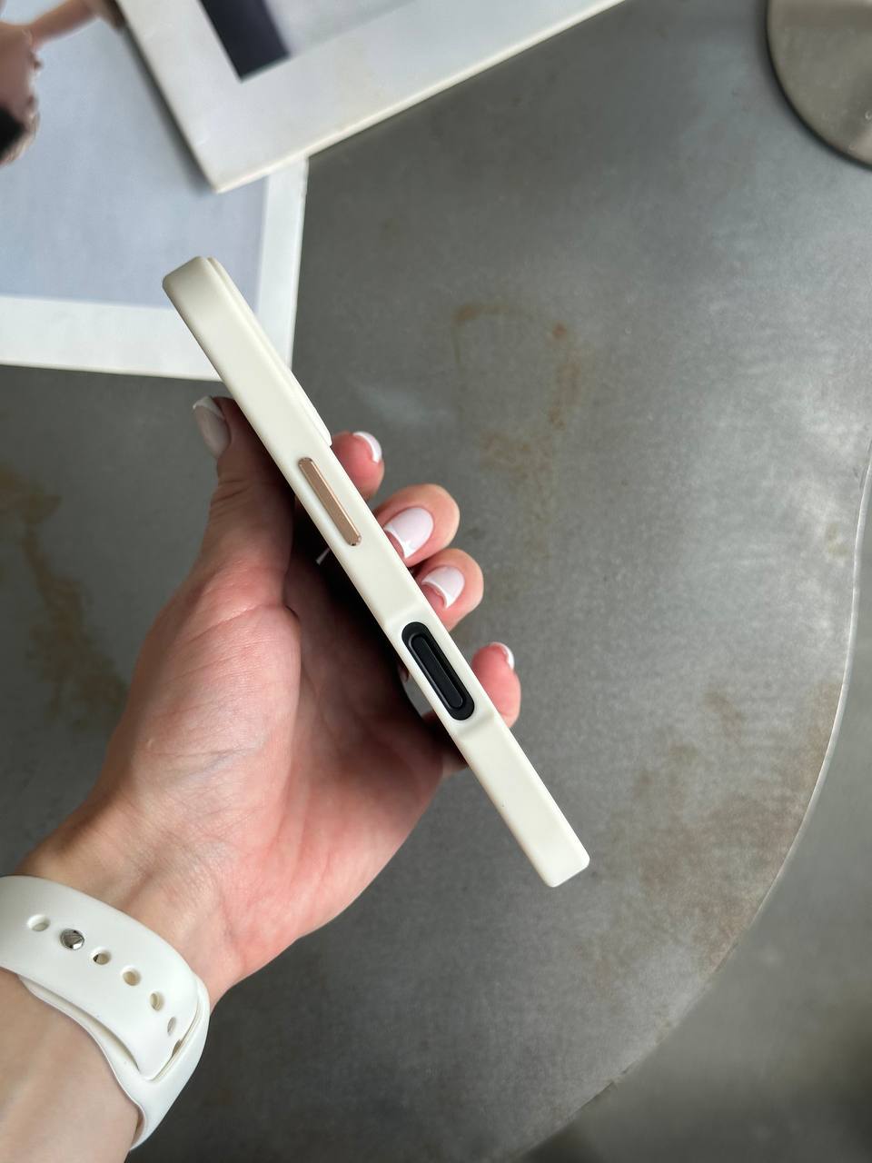 Чохол матовий з Magsafe на iPhone 16 Beige
