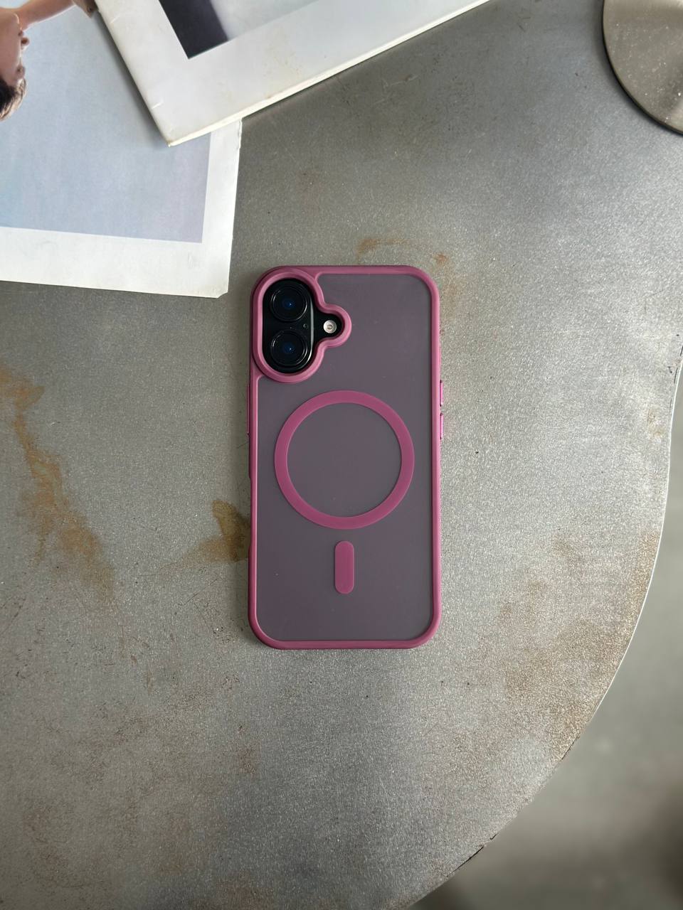 Чехол матовый из Magsafe на iPhone 17 Wine