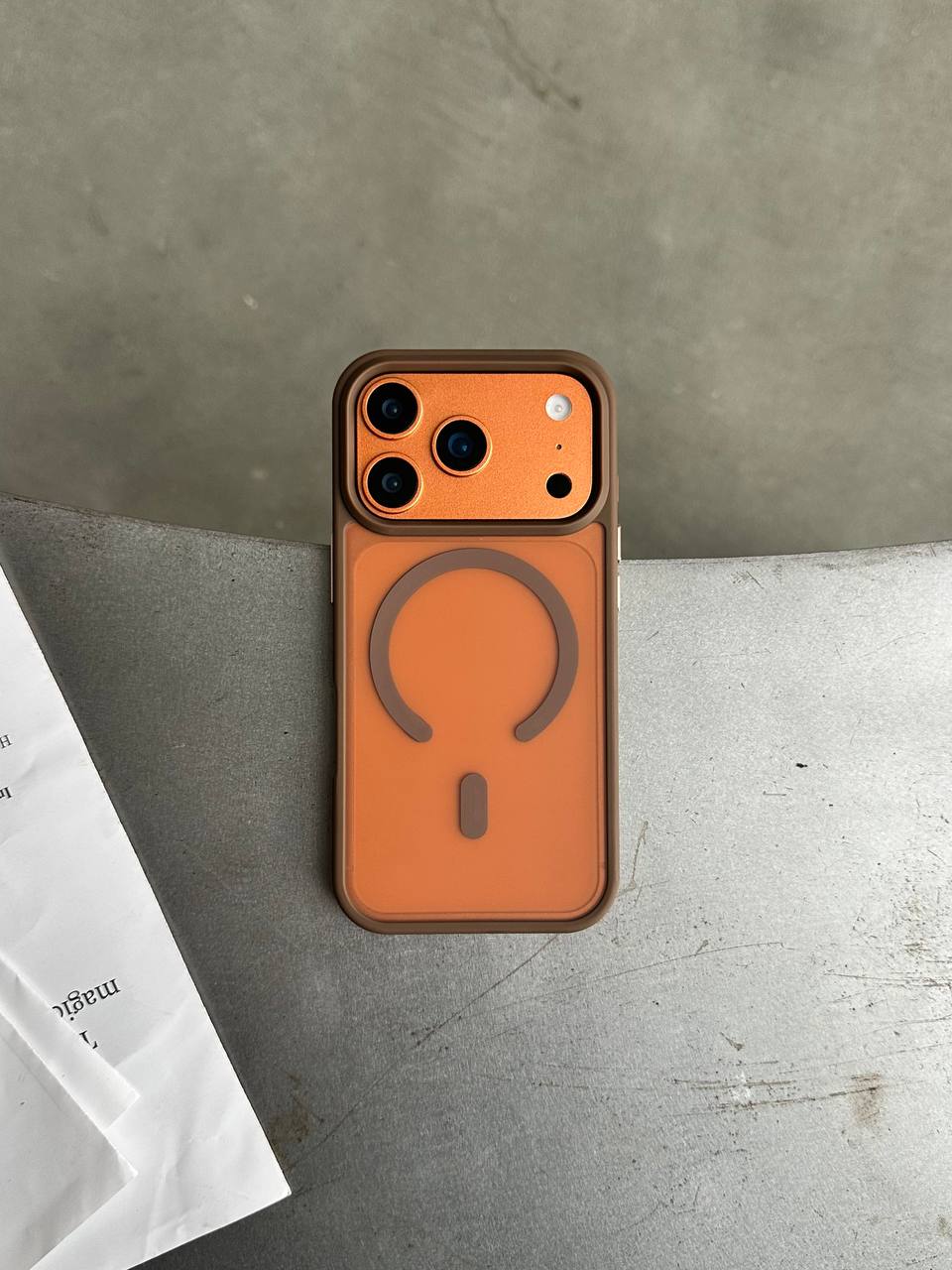 Чехол матовый из Magsafe на iPhone 17 Pro Max Brown