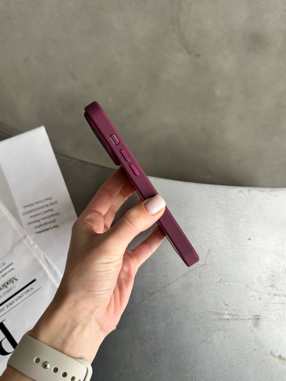 Чехол матовый с Magsafe на iPhone 17 Pro Wine