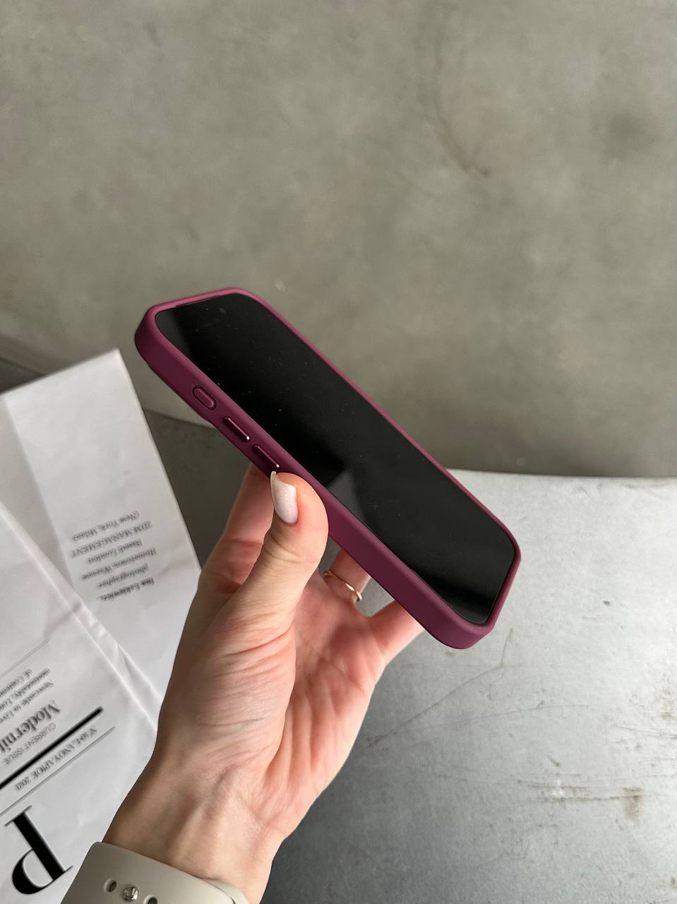 Чехол матовый с Magsafe на iPhone 17 Pro Wine