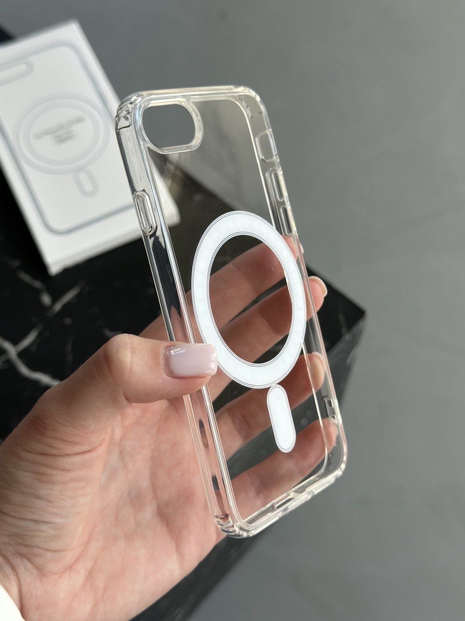 Чехол прозрачный Clear Case с Magsafe на iPhone 7 / 8/SE