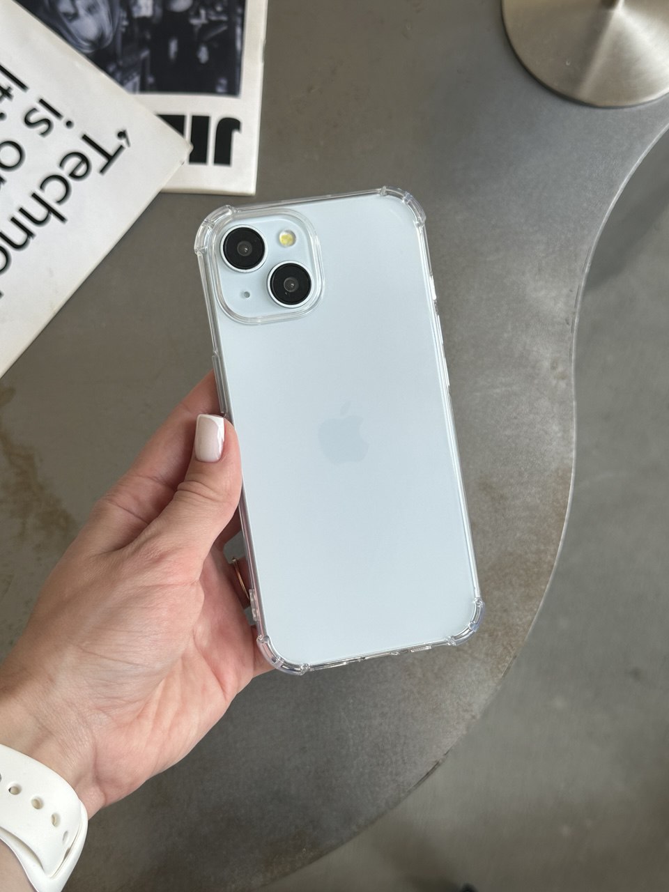 Чехол прозрачный силиконовый с усиленными углами открытая камера для iPhone 14