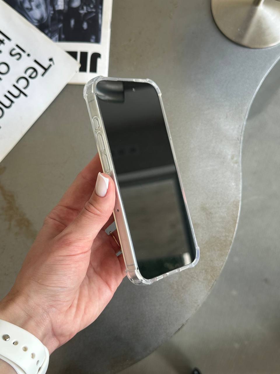 Чохол прозорий силіконовий з посиленими кутами відкрита камера на iPhone 15 Pro Max