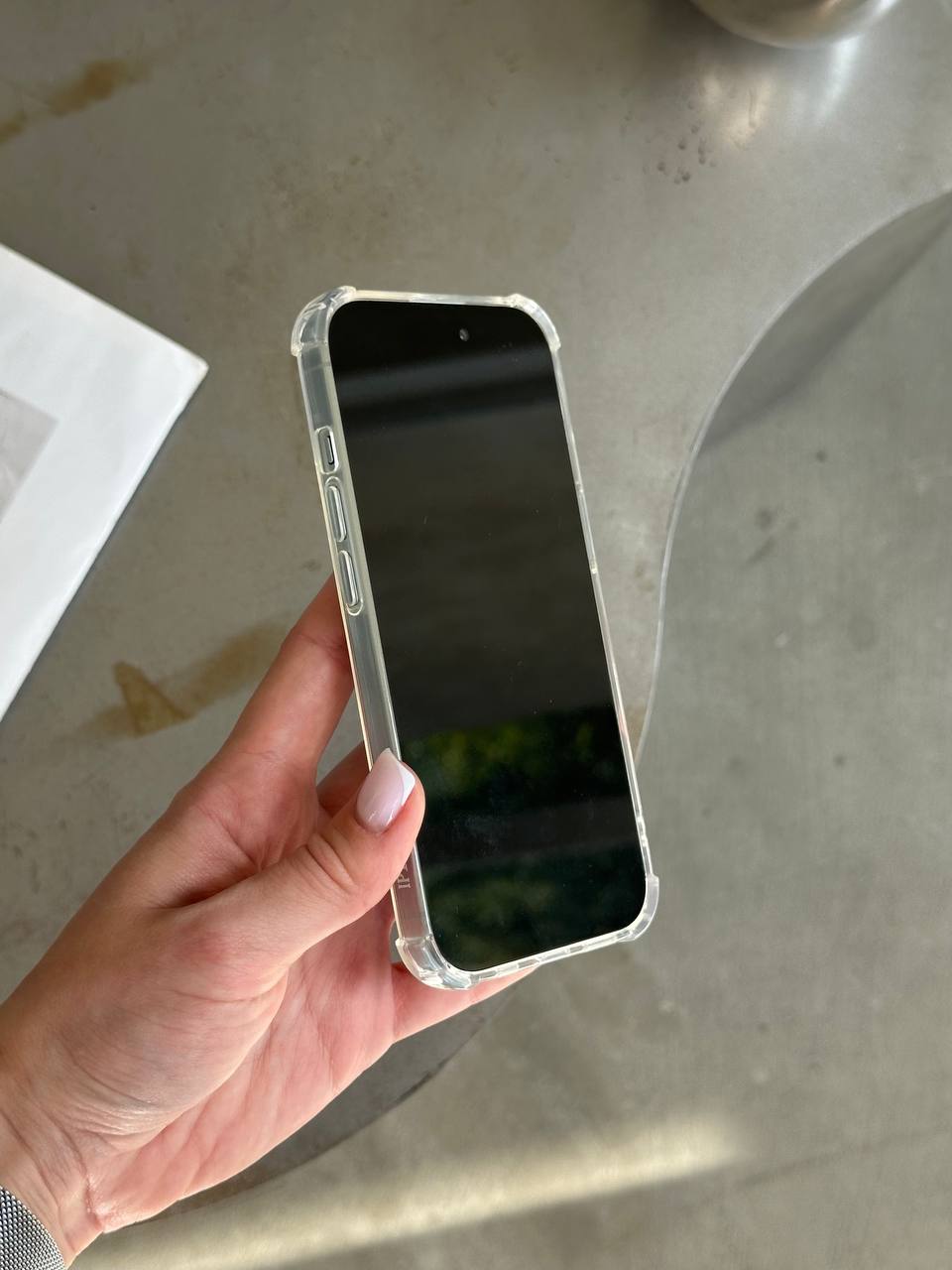 Чехол прозрачный силиконовый с усиленными углами закрытая камера на iPhone 14