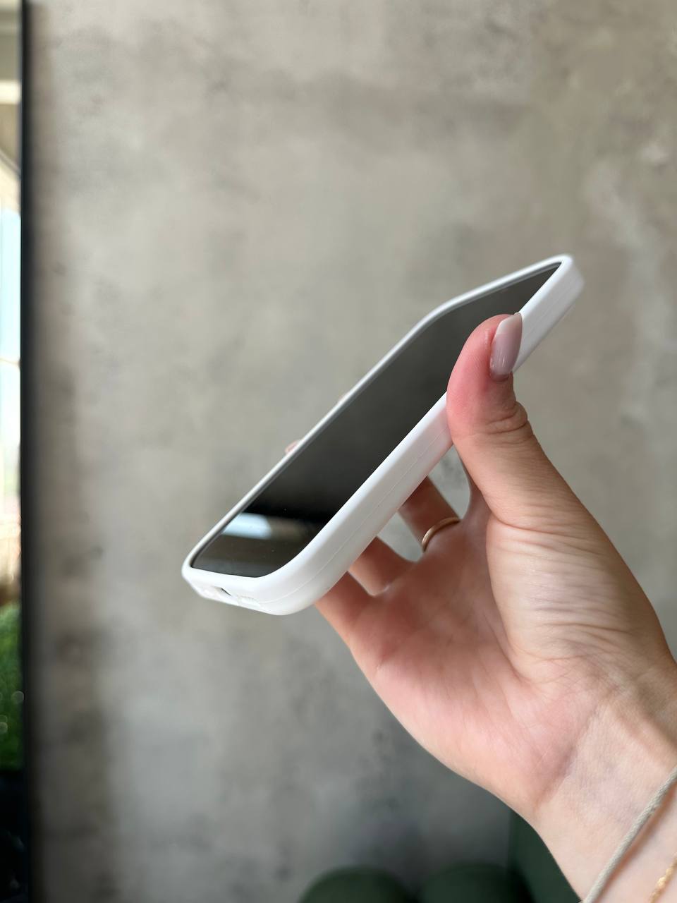 Чохол Silicone case із закритою камерою на iPhone 14+ White #08