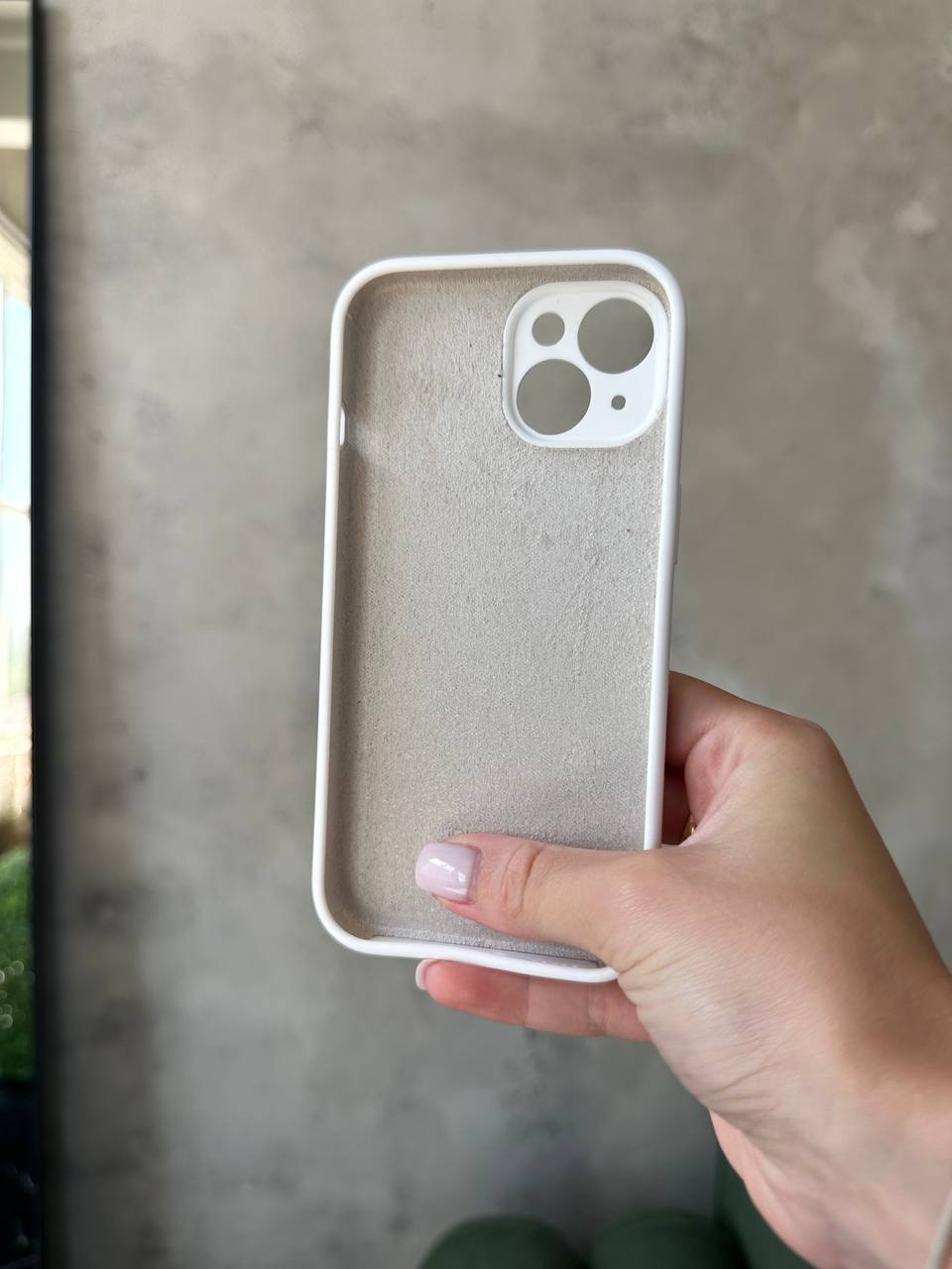 Чохол Silicone case із закритою камерою на iPhone 14+ White #08