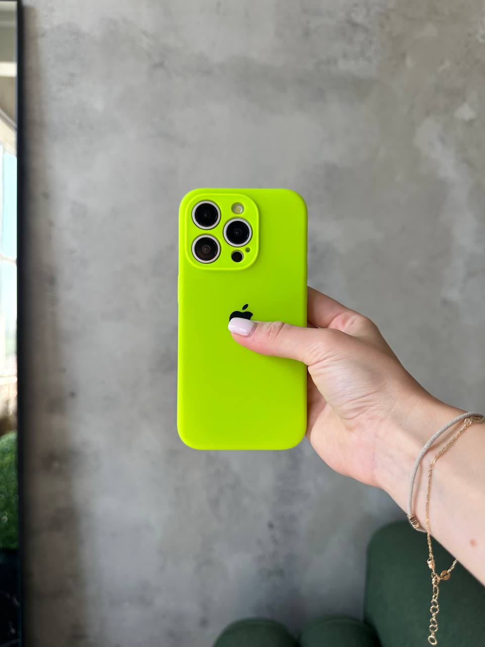 Чохол Silicone case із закритою камерою на iPhone 13 Pro Max Shiny Green #24