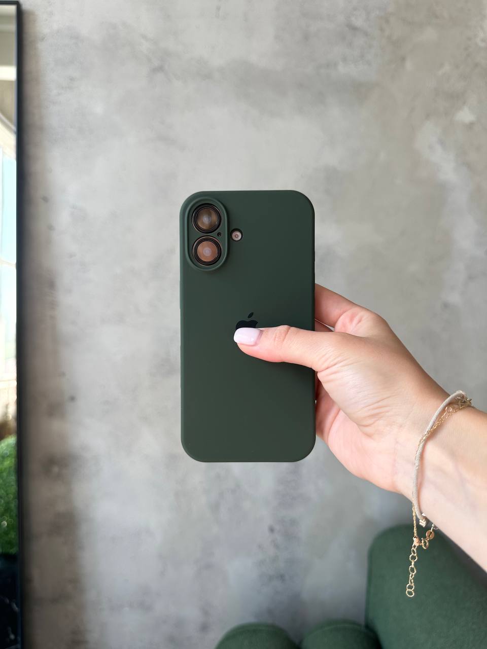 Чохол Silicone case із закритою камерою на iPhone 16+ Cyprus Green #40