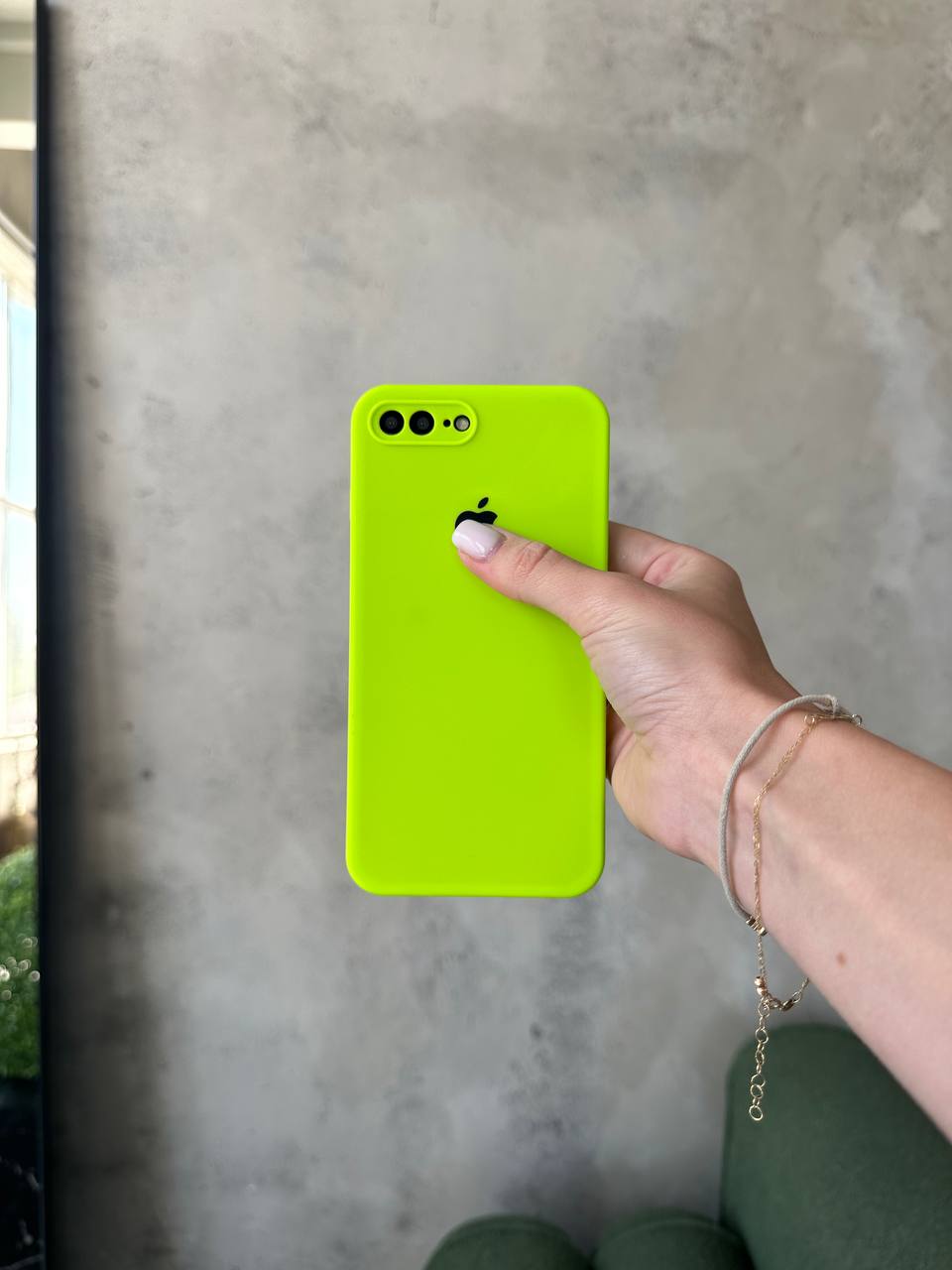 Чехол Silicone case с закрытой камерой на iPhone 7+ / 8+ Shiny Green #24