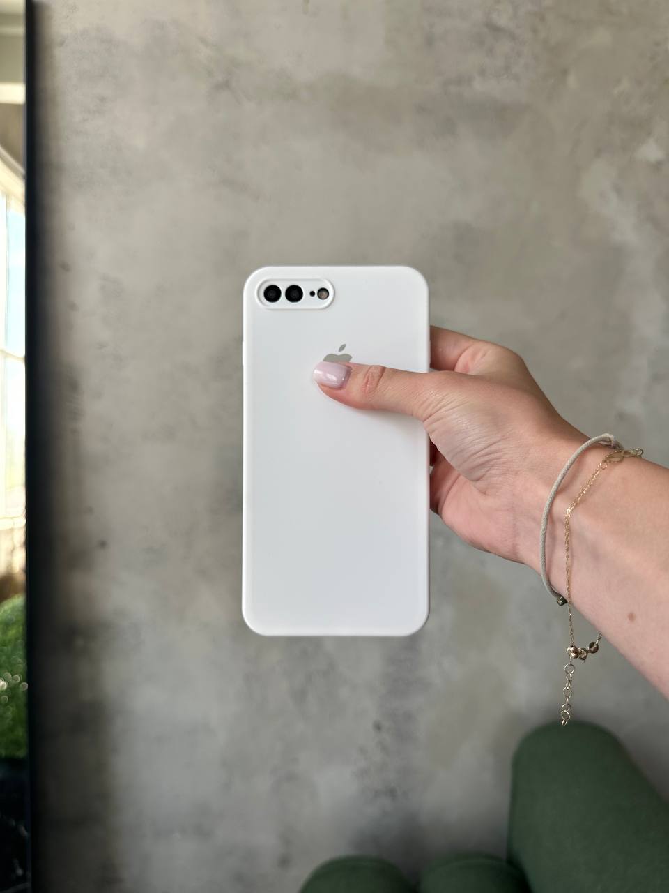 Чехол Silicone case с закрытой камерой на iPhone 7+ / 8+ White #08