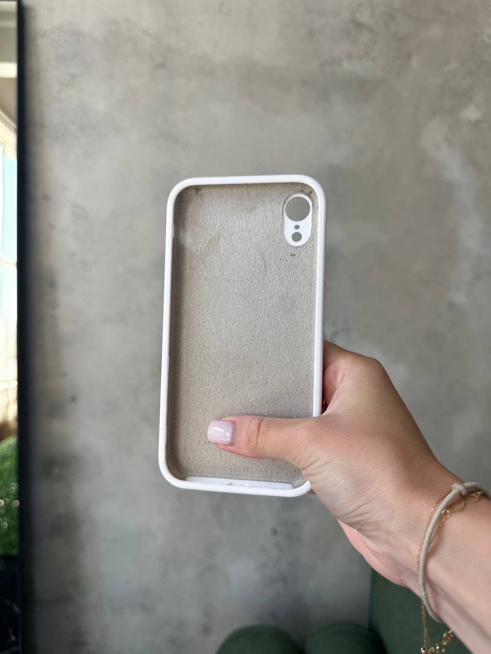 Чехол Silicone case с закрытой камерой на iPhone XR White #08