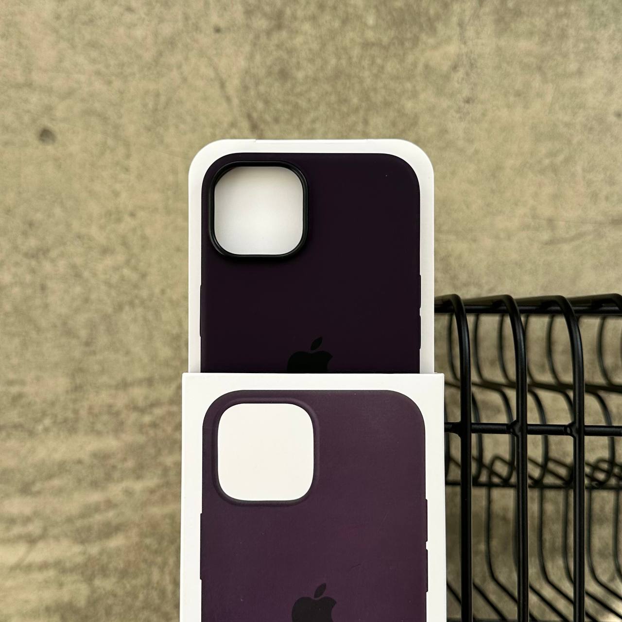 Чехол Silicone case с Magsafe на iPhone 14 Elderberry (08)