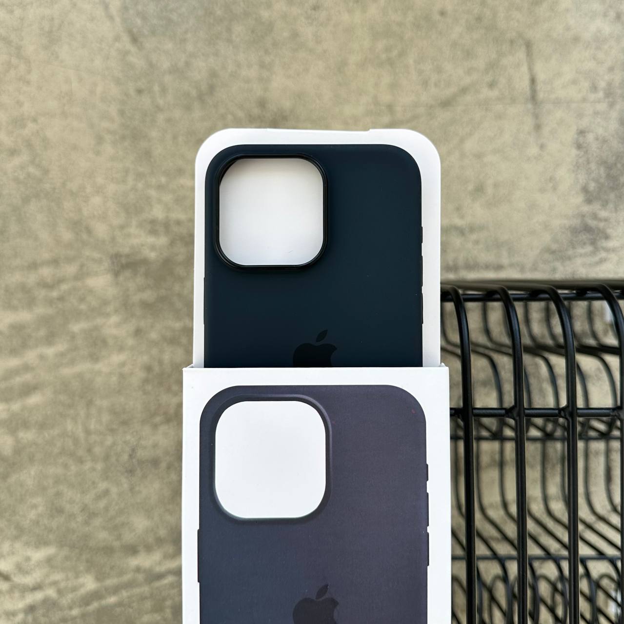 Чехол Silicone case с Magsafe на iPhone 15 Pro Black (01)