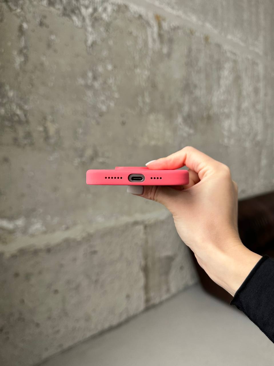 Чехол Silicone case с Magsafe на iPhone 15 Pro Guava (08)