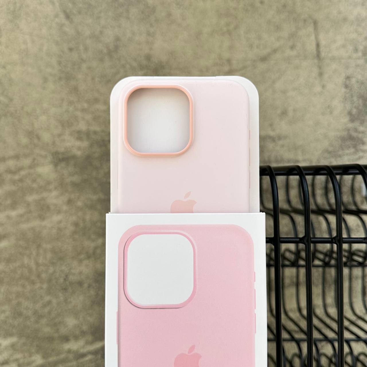 Чехол Silicone case с Magsafe на iPhone 15 Pro Light Pink (06)