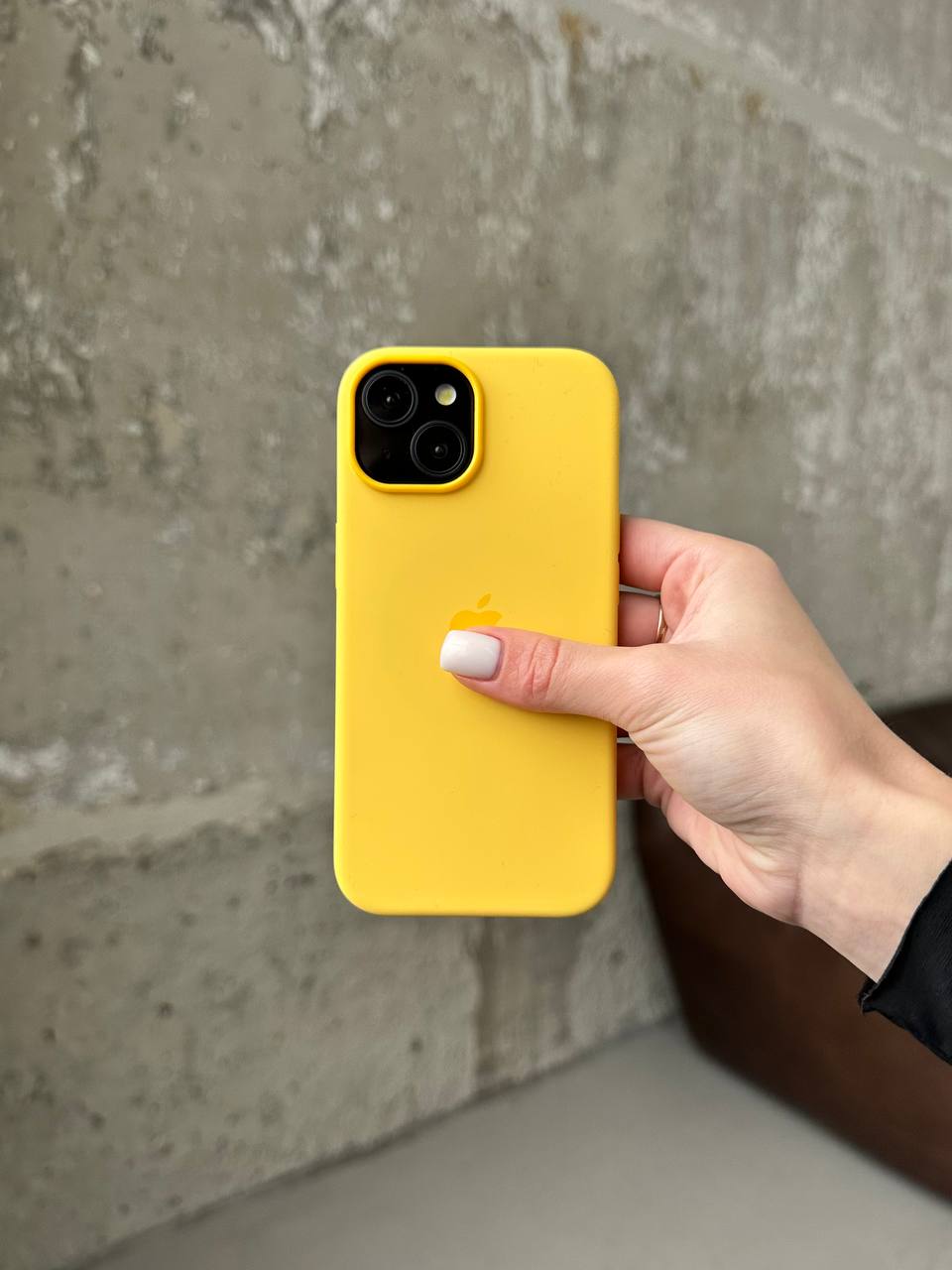 Чехол Silicone case с Magsafe на iPhone 15+ Sunny Color (11)