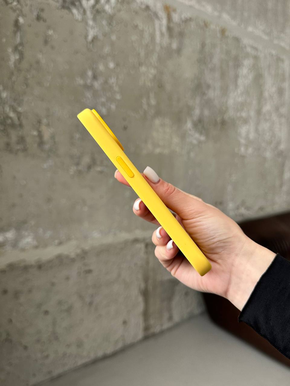 Чехол Silicone case с Magsafe на iPhone 15+ Sunny Color (11)