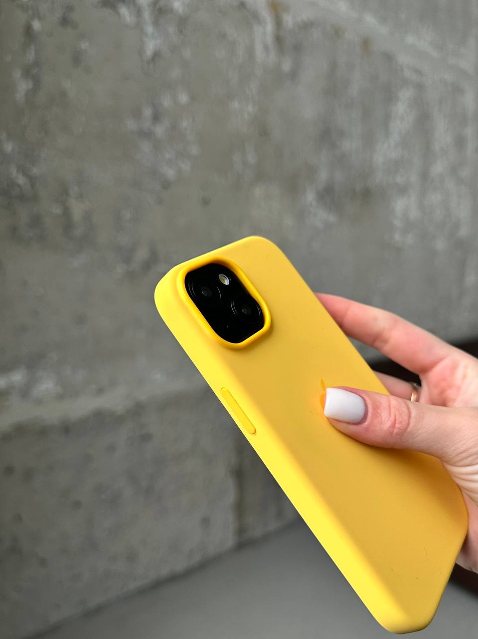 Чехол Silicone case с Magsafe на iPhone 15+ Sunny Color (11)