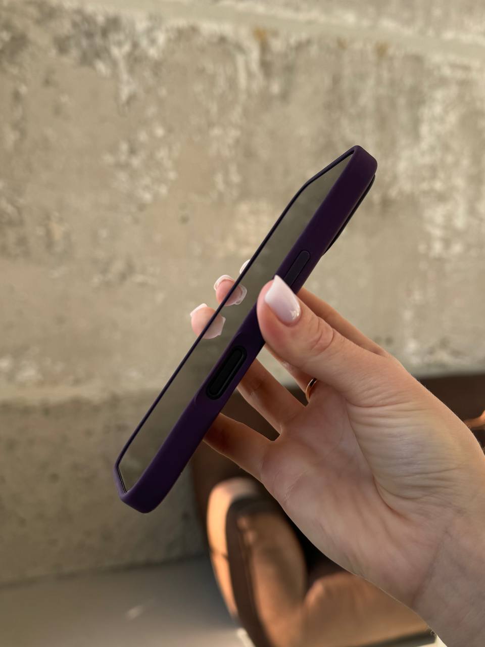 Чехол Silicone case с Magsafe на iPhone 16+ Plum (03)