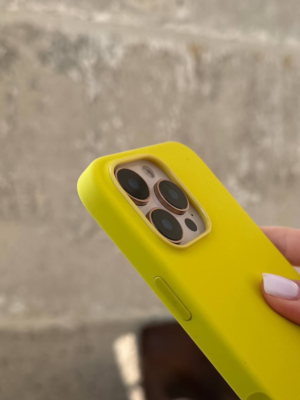 Чехол Silicone case с Magsafe на iPhone 16 Pro Star Fruit (08)