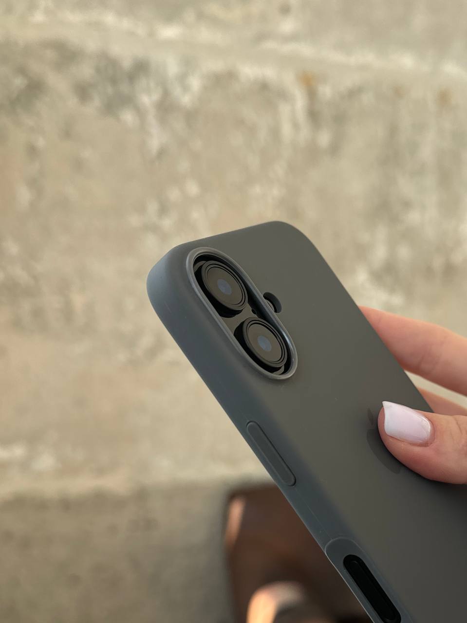 Чехол Silicone case с Magsafe на iPhone 16 Stone Gray (02)
