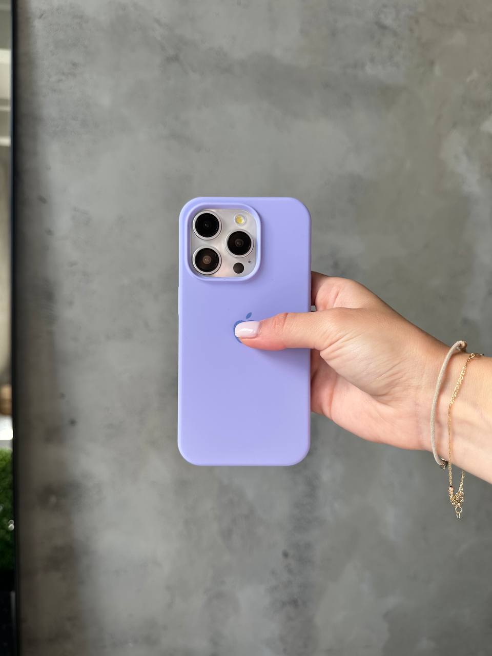 Чехол Silicone case с открытой камерой на iPhone 12 / 12 Pro Elegant Purple (23)