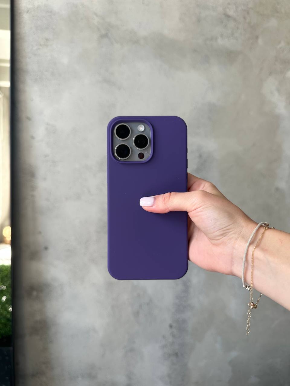 Чехол Silicone case с открытой камерой на iPhone 16 Pro Max Amethyst (21)