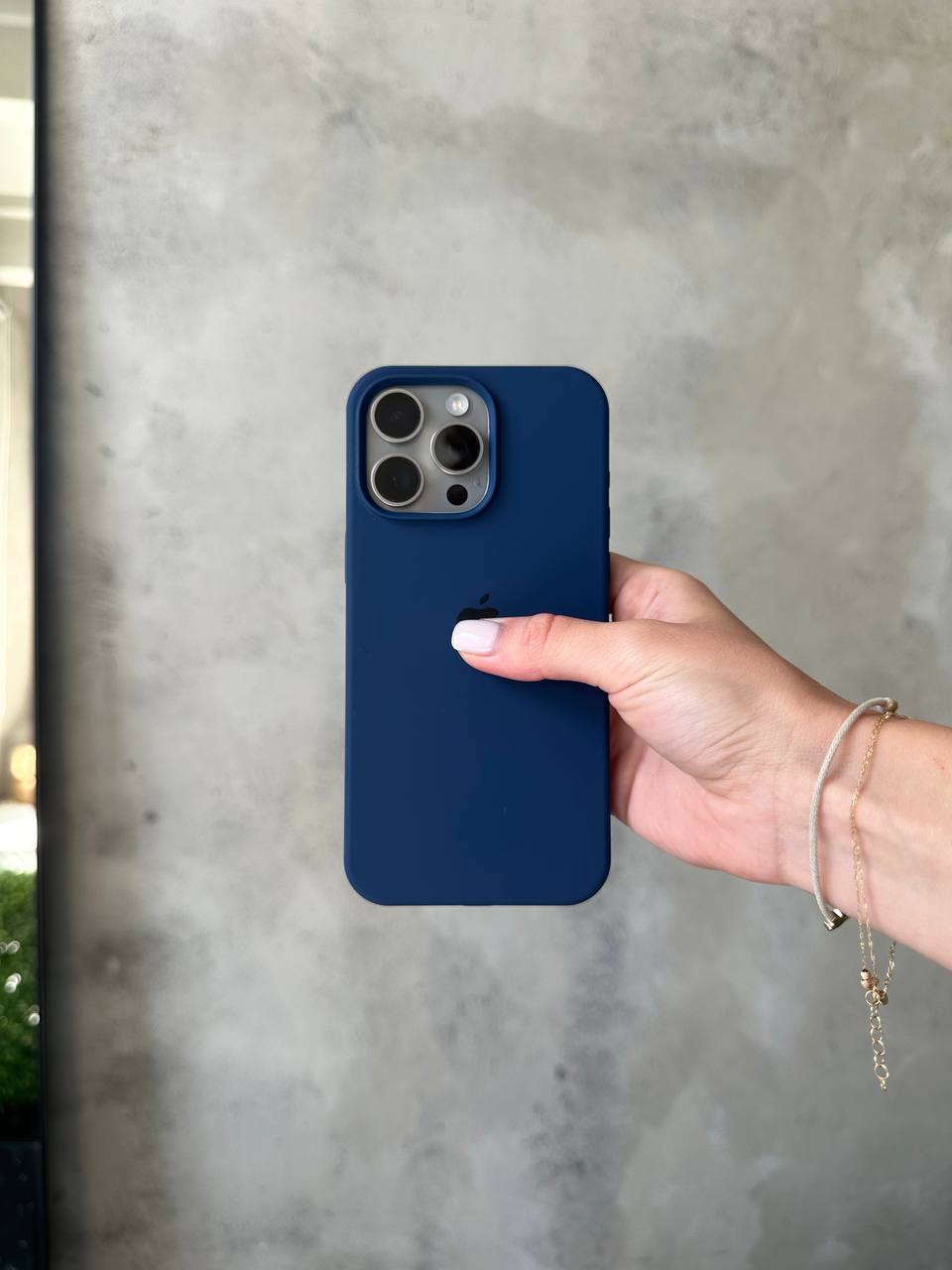 Чехол Silicone case с открытой камерой на iPhone 16 Pro Max Deep Navy (30)