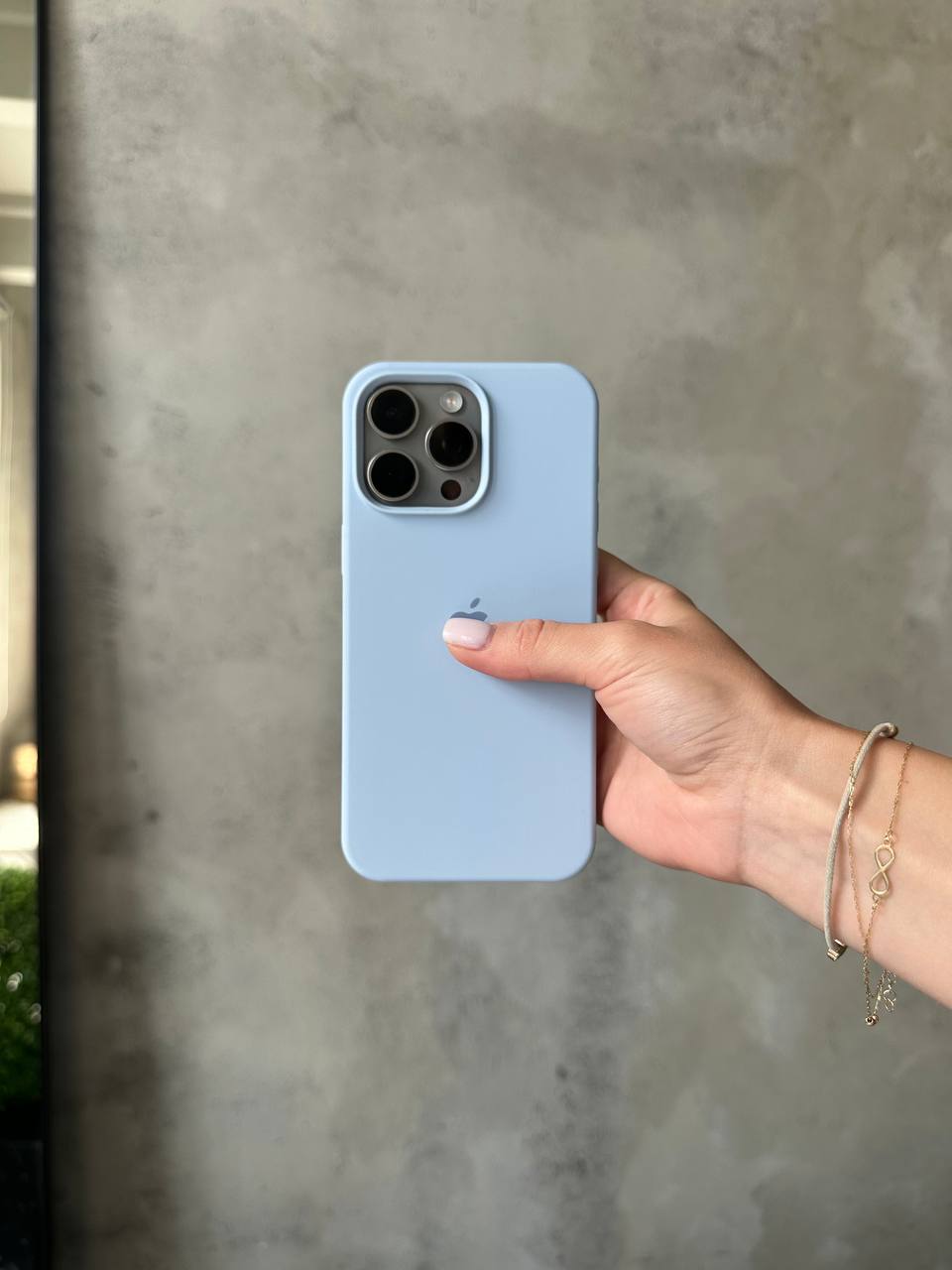 Чехол Silicone case с открытой камерой на iPhone 16 Pro Max Lilac (05)