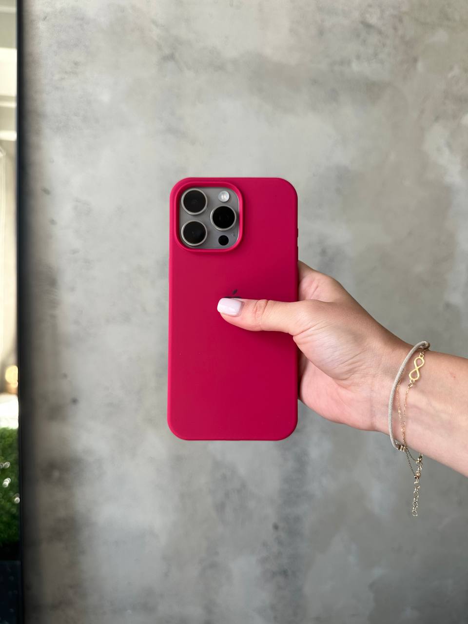 Чехол Silicone case с открытой камерой на iPhone 16 Pro Max Wine Red (02)