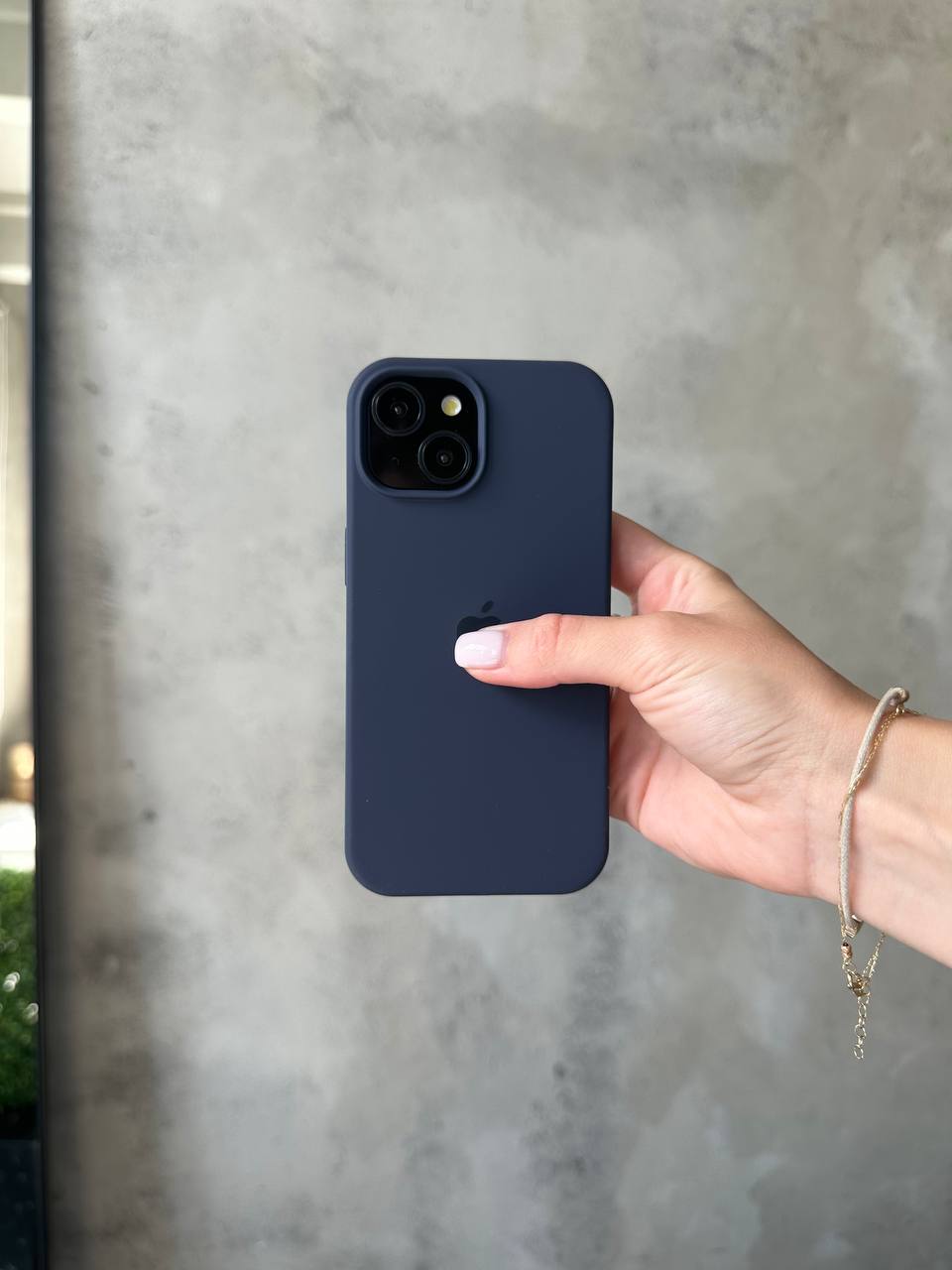 Чехол Silicone case с открытой камерой на iPhone 13 Mini Midnight Blue (09)