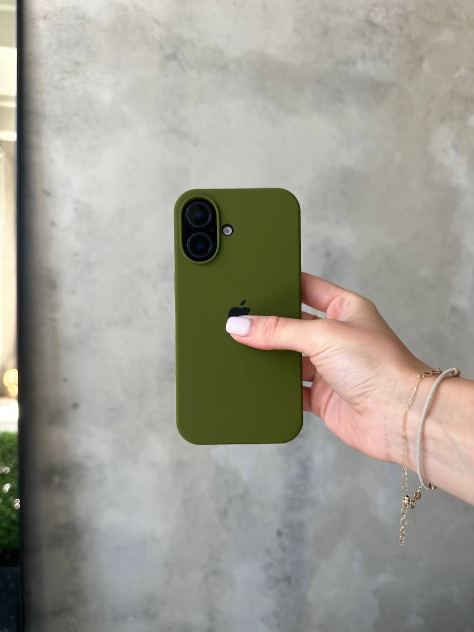 Чехол Silicone case с открытой камерой на iPhone 17 Army Green (11)