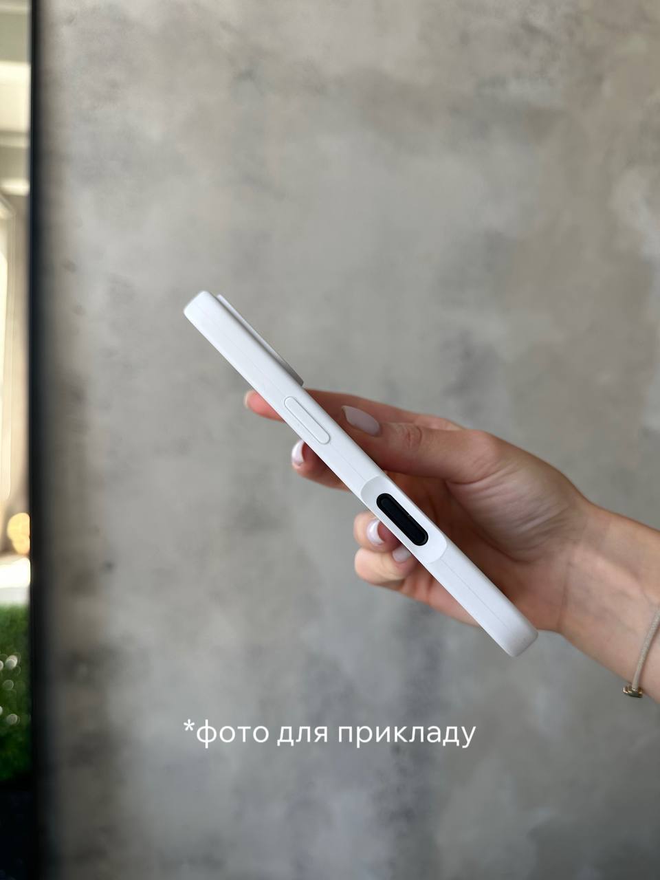 Чохол Silicone case з відкритою камерою на iPhone 16 Lavander (08)