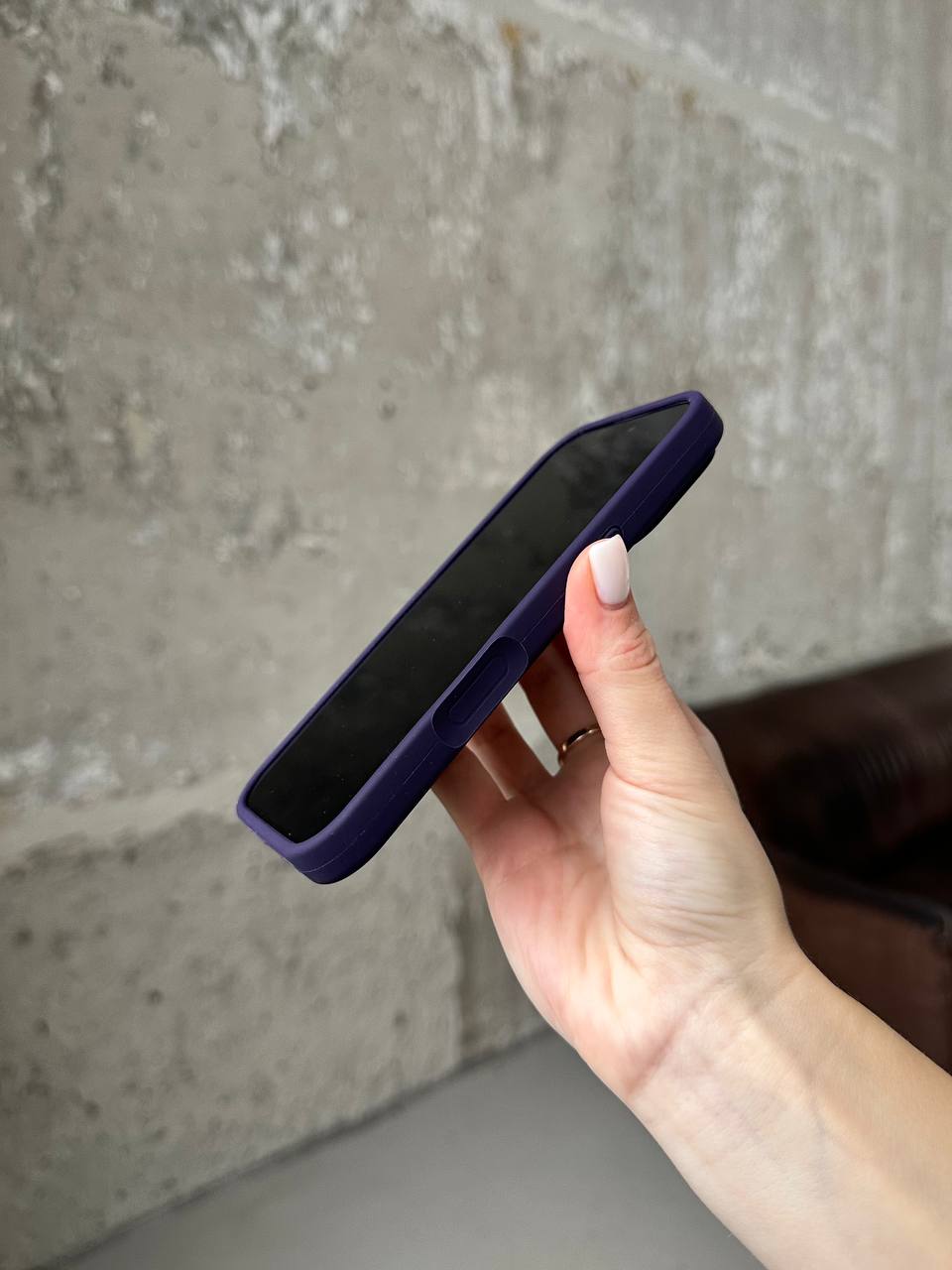 Чохол Silicone case з відкритою камерою на iPhone 17 Pro Max Elderberry (32)